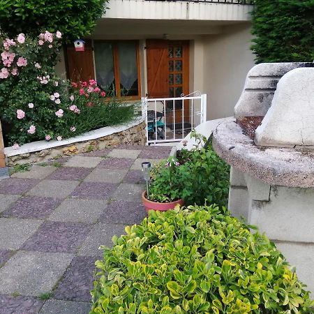 Appartement Type F2 Proche Paris 25 Km 昂迪伊 外观 照片